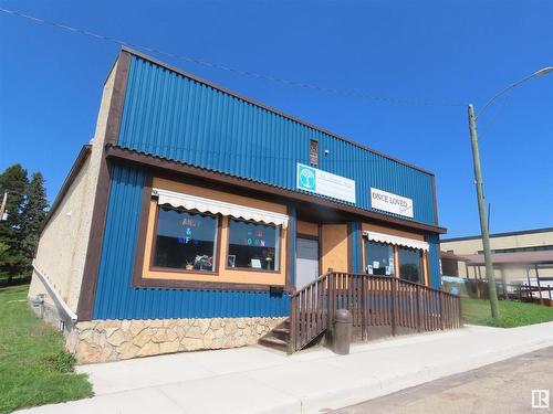 4916 50 St, Sangudo, AB 