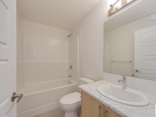 121 Stiles Link, Leduc, AB - Indoor Photo Showing Bathroom