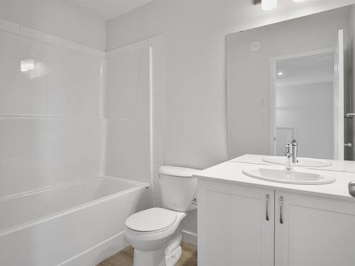 4682 177 Avenue, Edmonton, AB - Indoor Photo Showing Bathroom