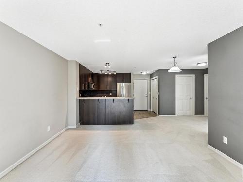 #211 2204 44 Av Nw, Edmonton, AB 