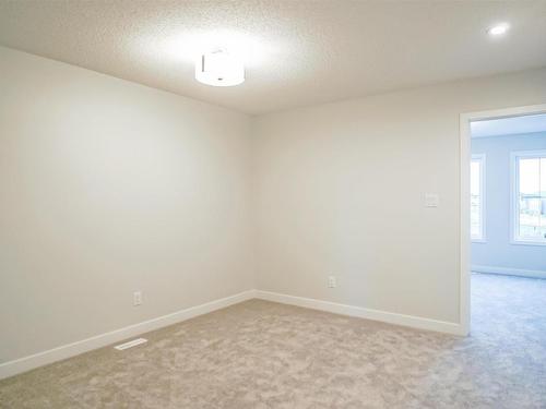 17647 49 Street, Edmonton, AB - Indoor Photo Showing Other Room