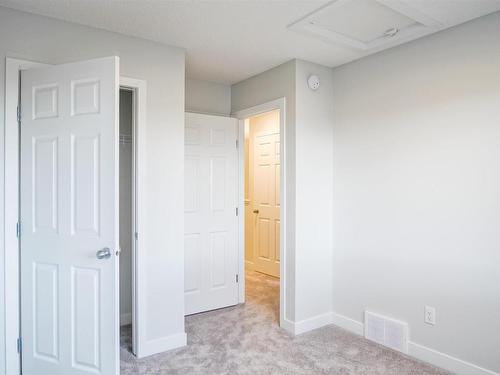 17647 49 Street, Edmonton, AB - Indoor Photo Showing Other Room