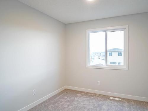 17647 49 Street, Edmonton, AB - Indoor Photo Showing Other Room