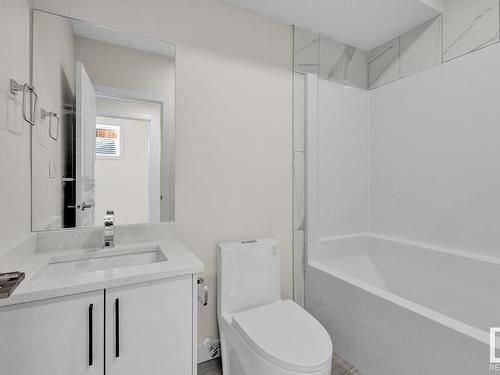 12740 130 Street, Edmonton, AB - Indoor Photo Showing Bathroom