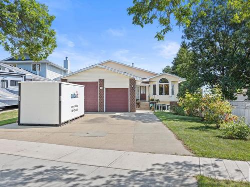 45 Langholm Dr, St. Albert, AB 