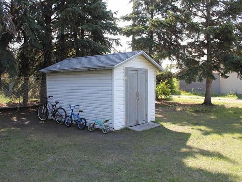 4829 54 Av, Elk Point, AB 