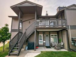 5704 172 ST NW  Edmonton, AB T6M 1B4