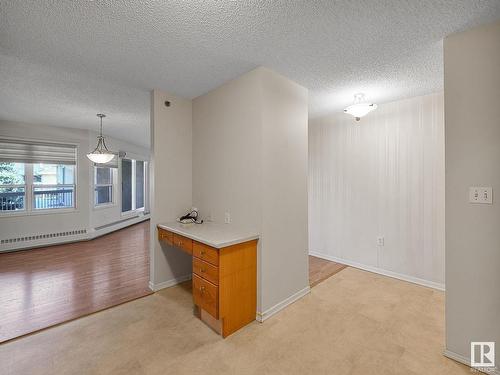 409 17519 98A Avenue, Edmonton, AB - Indoor Photo Showing Other Room