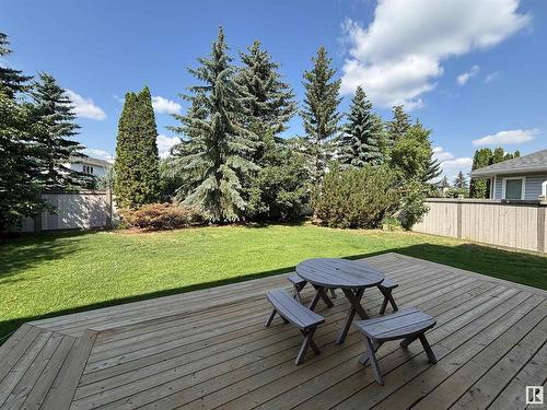 657 Butchart Wd Nw, Edmonton, AB 