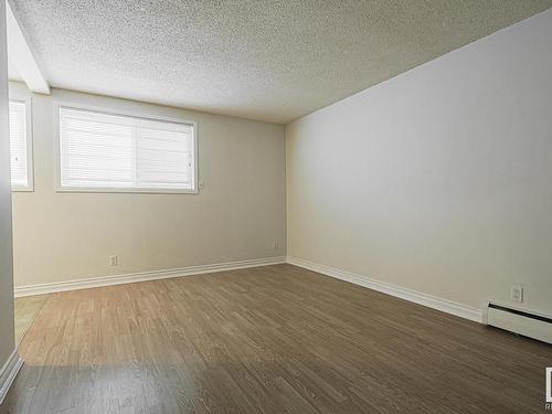 3 10515 80 Avenue, Edmonton, AB - Indoor Photo Showing Other Room