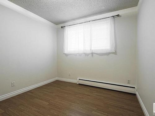 3 10515 80 Avenue, Edmonton, AB - Indoor Photo Showing Other Room