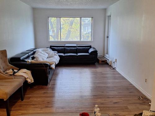 203 14816 26 Street, Edmonton, AB - Indoor Photo Showing Living Room