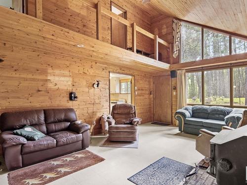 17511 Twp Rd 604, Rural Smoky Lake County, AB - Indoor Photo Showing Living Room