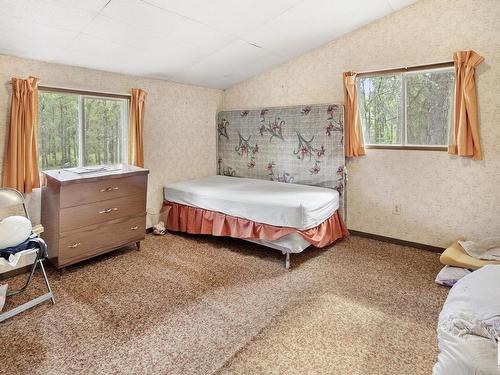 17511 Twp Rd 604, Rural Smoky Lake County, AB - Indoor Photo Showing Bedroom