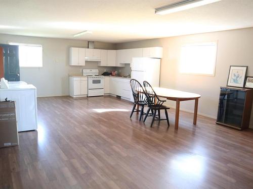 A 48319 Hwy 795, Rural Leduc County, AB - Indoor Photo Showing Kitchen