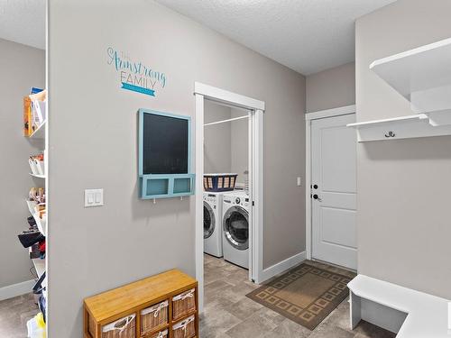 2050 Spring Lake Drive, Rural Parkland County, AB - Indoor Photo Showing Laundry Room