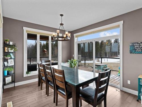 2050 Spring Lake Drive, Rural Parkland County, AB - Indoor Photo Showing Dining Room