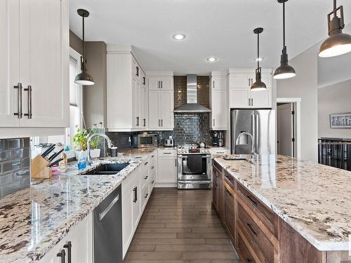 2050 Spring Lake Drive, Rural Parkland County, AB - Indoor Photo Showing Kitchen With Double Sink With Upgraded Kitchen