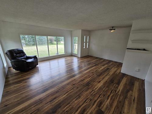 6531 Hwy 616, Rural Brazeau County, AB - Indoor