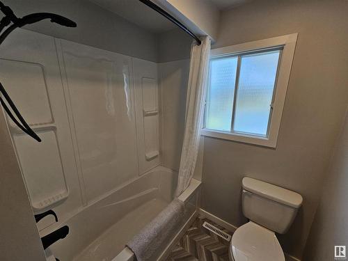 6531 Hwy 616, Rural Brazeau County, AB - Indoor Photo Showing Bathroom