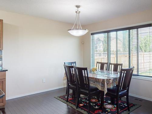 3204 17B Avenue Nw, Edmonton, AB - Indoor Photo Showing Dining Room