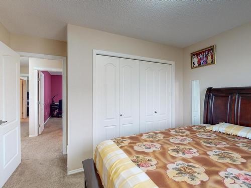 3204 17B Avenue Nw, Edmonton, AB - Indoor Photo Showing Bedroom