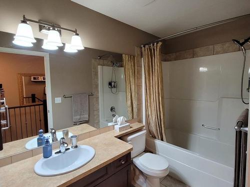 4201 Hees Court Court, Athabasca Town, AB - Indoor Photo Showing Bathroom