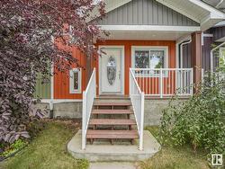 12207 121 AV NW NW  Edmonton, AB T5M 2A3