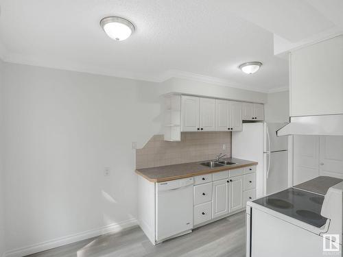 #12 14110 80 St Nw, Edmonton, AB 