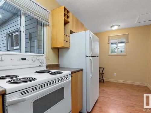 5120 55 Avenue, Tofield, AB - Indoor Photo Showing Kitchen