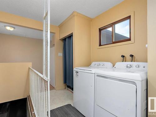 5120 55 Avenue, Tofield, AB - Indoor Photo Showing Laundry Room