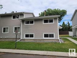 10422 27 AV NW  Edmonton, AB T6J 4J5