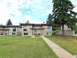 4336 76 ST NW  Edmonton, AB T6K 1V3