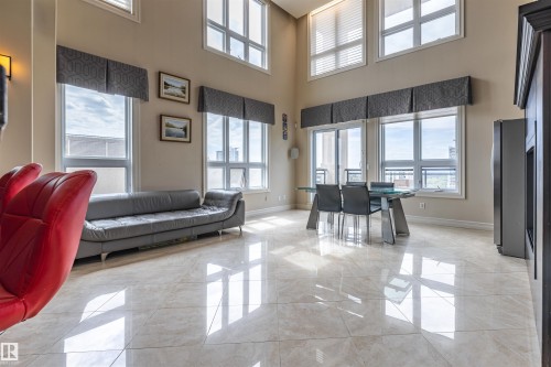 1801 9939 109 Street, Edmonton, AB - Indoor