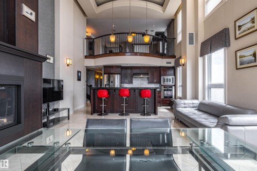 1801 9939 109 Street, Edmonton, AB - Indoor