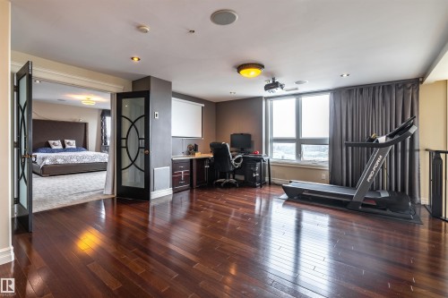 1801 9939 109 Street, Edmonton, AB - Indoor