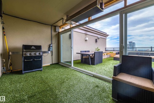 1801 9939 109 Street, Edmonton, AB -  With Exterior