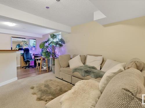 18921 98 Avenue, Edmonton, AB - Indoor Photo Showing Other Room