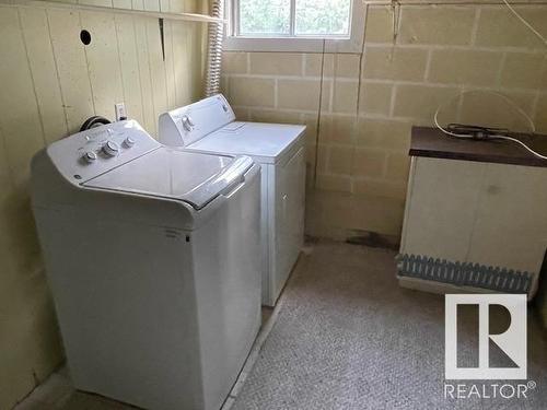 12005 45 Street Nw, Edmonton, AB - Indoor Photo Showing Laundry Room