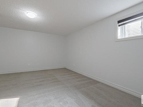 18055 85 St Nw Nw, Edmonton, AB 