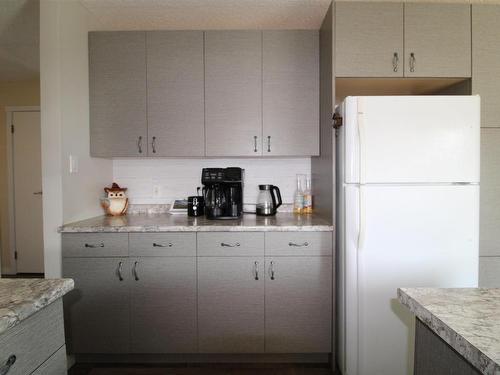 5001 55 Avenue, St. Paul Town, AB - Indoor Photo Showing Kitchen