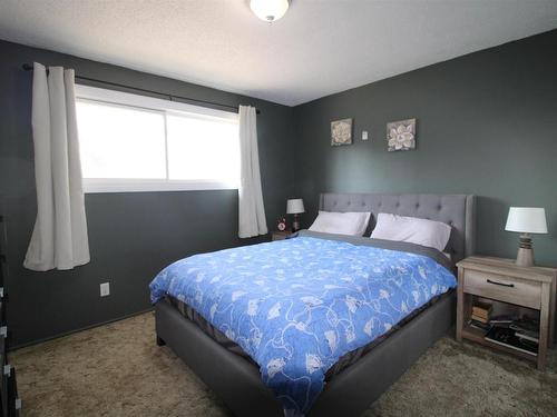 5001 55 Avenue, St. Paul Town, AB - Indoor Photo Showing Bedroom