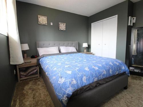 5001 55 Avenue, St. Paul Town, AB - Indoor Photo Showing Bedroom