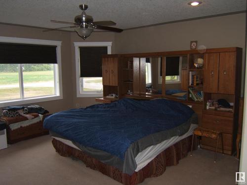 26 Whitetail Crescent, Mundare, AB - Indoor Photo Showing Bedroom