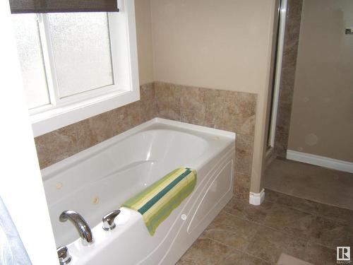 26 Whitetail Crescent, Mundare, AB - Indoor Photo Showing Bathroom