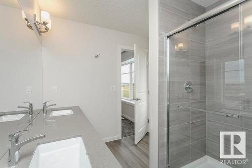 17403 2 St Nw, Edmonton, AB 