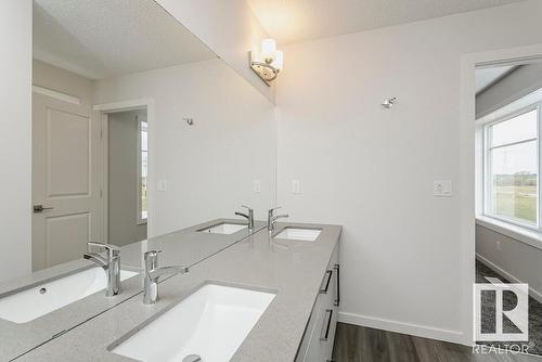 17403 2 St Nw, Edmonton, AB 