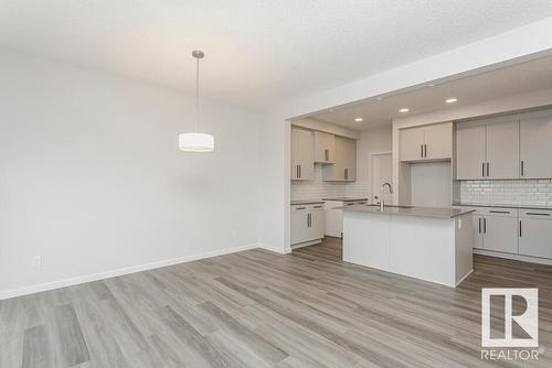 17403 2 St Nw, Edmonton, AB 