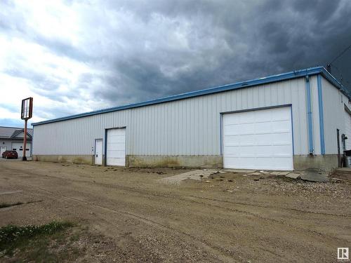 5116 47 Avenue, Lamont, AB 