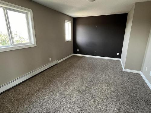 302 4318 50 Avenue, Bonnyville Town, AB - Indoor Photo Showing Other Room